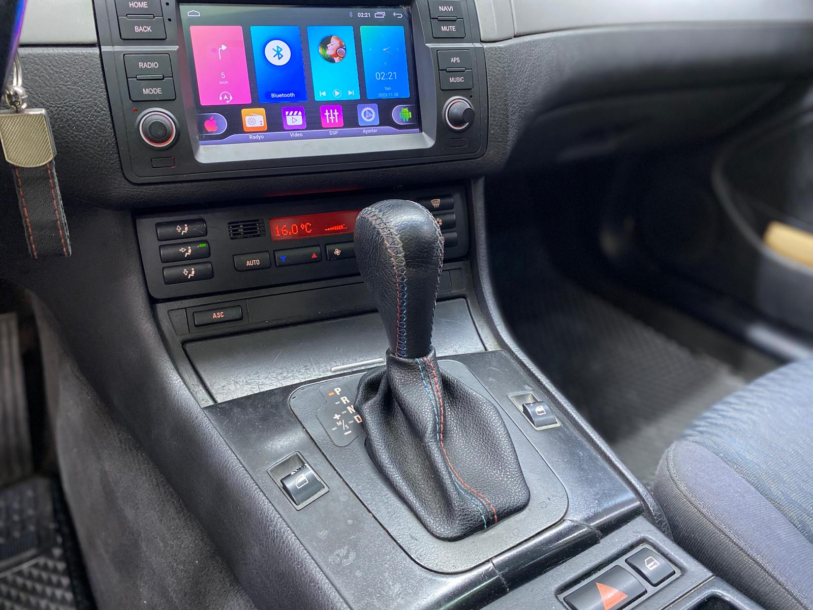 BMW 318i 5